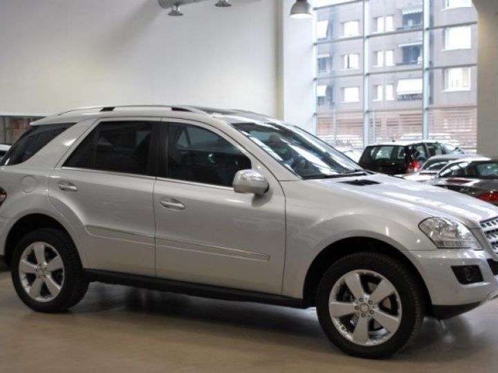 Mercedes 320 MERCEDES-BENZ ML CDI Premium 7G-TRONIC 224 cv      Diesel GRIS METAL - 13