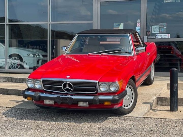 Mercedes 560 Mercedes SL560 Véhicule de Collection Restauré Entièrement Rouge - 1