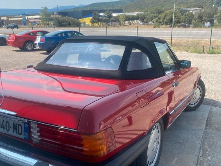 Mercedes 560 Mercedes SL560 Véhicule de Collection Restauré Entièrement Rouge - 4