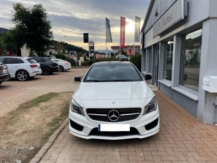 Mercedes CLA 250 WHITE EDITION 211 CH DCT PACK AMG  - 9