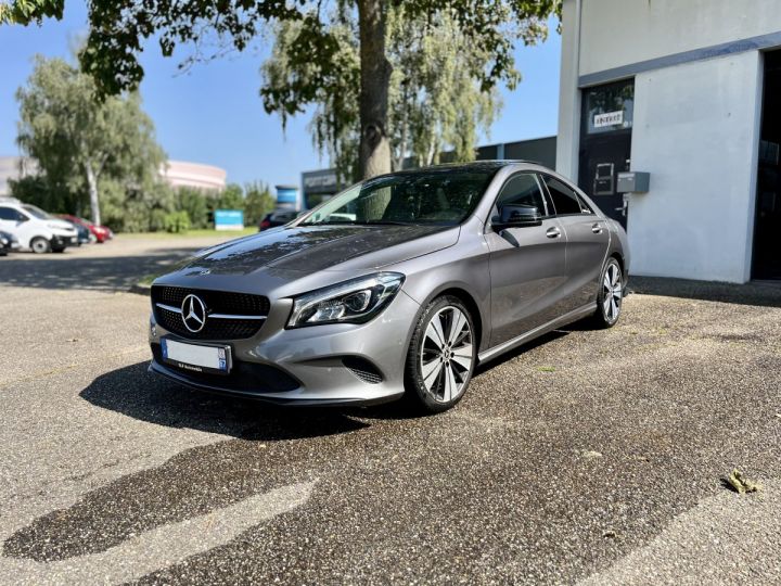 Mercedes CLA I (C117) 180 Sensation GRIS FONCE - 1