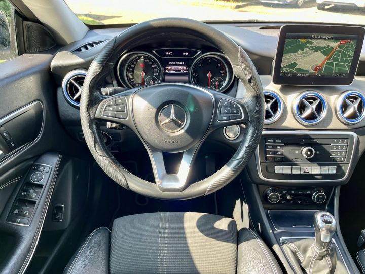 Mercedes CLA I (C117) 180 Sensation GRIS FONCE - 9