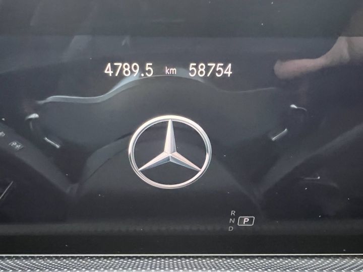 Mercedes CLA Shooting Brake 250 AMG Line 7G-DCT 224ch GPS Caméra Toit Pano Entretien a jour INC. - 18