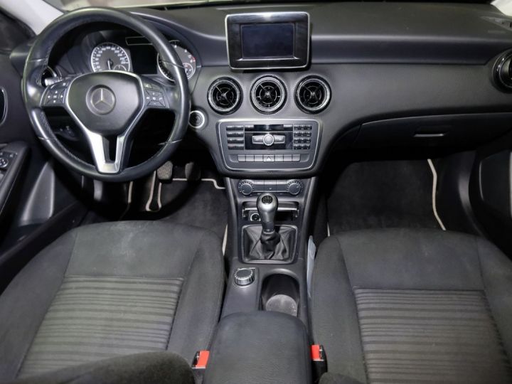 Mercedes Classe A 160 CDI INTUITION Blanc - 8