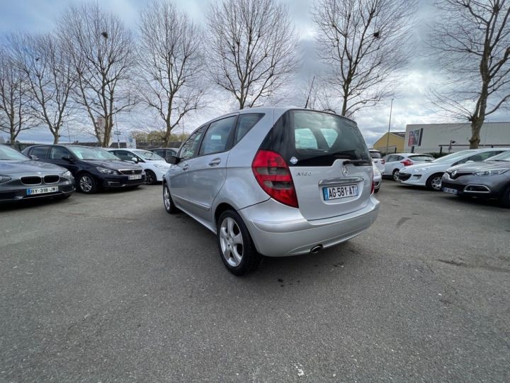 Mercedes Classe A 180 CDI AVANTGARDE Gris C - 9