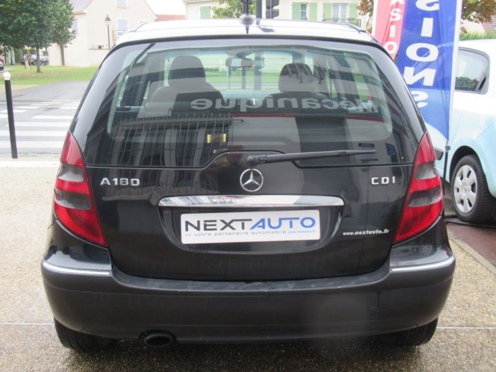 Mercedes Classe A 180 CDI AVANTGARDE CVT Noir - 8