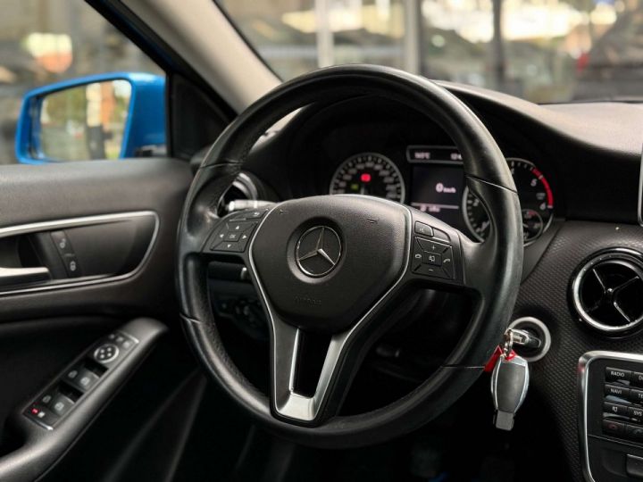 Mercedes Classe A 180 CDI BUSINESS Bleu - 13