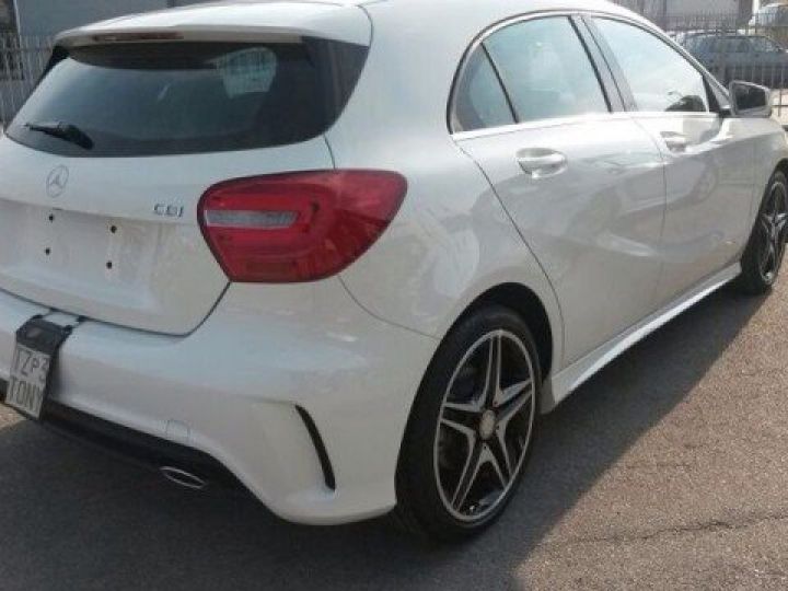 Mercedes Classe A 180 CDI FASCINATION PACK AMG     Diesel BLANCHE - 12