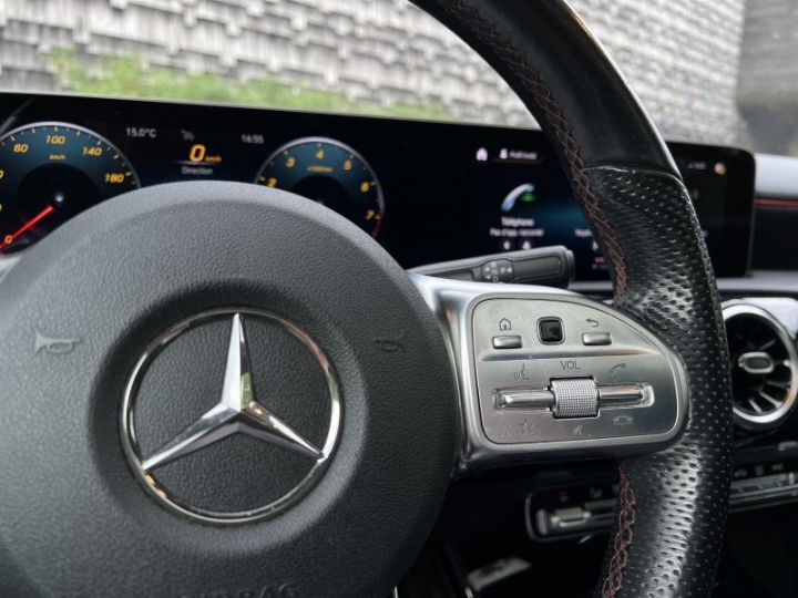 Mercedes Classe A 200 163CH AMG LINE 7G-DCT / TOIT OUVRANT / CARPLAY / GARANTI 12 MOIS PRENIUM Noir - 19