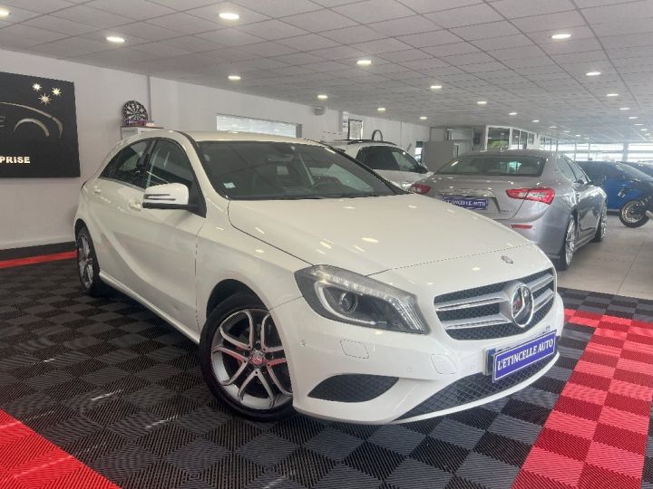 Mercedes Classe A 200 BlueEFFICIENCY Sensation Blanc - 4