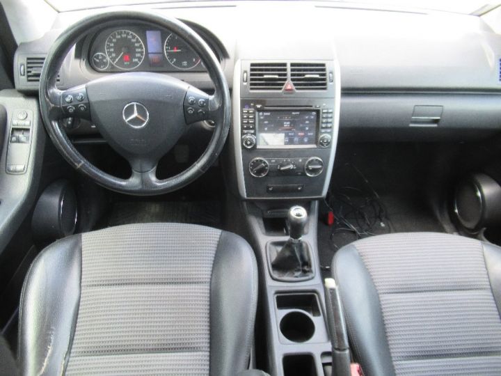 Mercedes Classe A 200 CDI Avantgarde en L etat Grise - 10