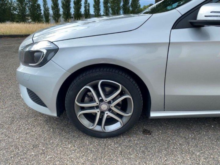 Mercedes Classe A 200 CDI SENSATION 7G DCT     Diesel GRIS METAL - 4