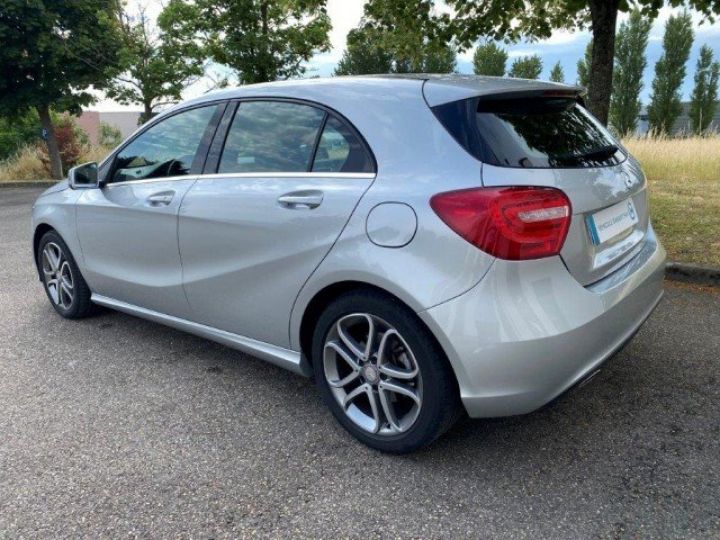 Mercedes Classe A 200 CDI SENSATION 7G DCT     Diesel GRIS METAL - 23