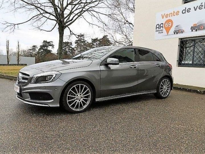 Mercedes Classe A 250 4-MATIC 211CV PACK AMG 7G-DCT     Essence GRIS FONCE METAL - 6