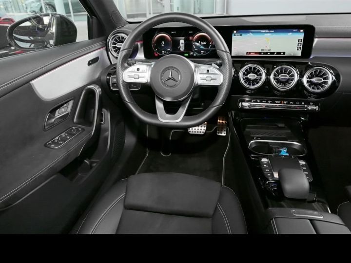 Mercedes Classe A 250e/ Hybride/ AMG line/ Caméra 360°/ 1ère main/ Garantie 12 mois Noir - 2