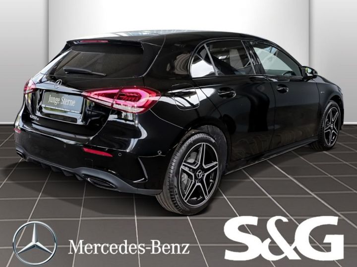 Mercedes Classe A 250e/ Hybride/ AMG line/ Caméra 360°/ 1ère main/ Garantie 12 mois Noir - 12