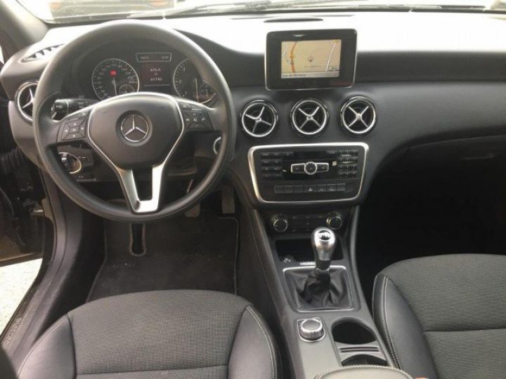 Mercedes Classe A (3) 180 CDI 5P BVM6 EXECUTIVE     Diesel NOIR COSMOS - 7