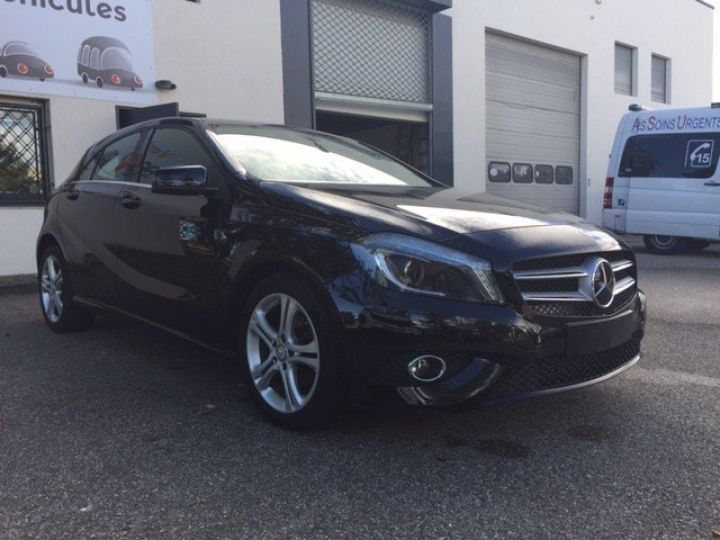 Mercedes Classe A (3) 180 ESSENCE 122 CV 5P BVM6 SPORT     Diesel NOIR - 1