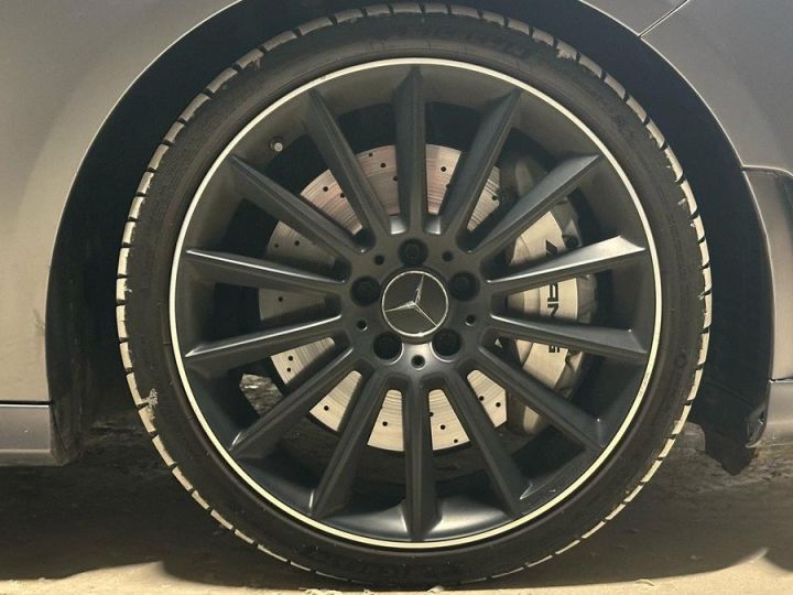 Mercedes Classe A 35 AMG 2.0 4MATIC 7G-DCT 306 CV - Pack Performance - Moteur Neuf Gris Anthracite Métallisé - 9