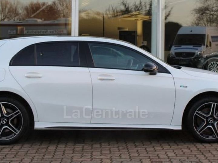 Mercedes Classe A 4 IV 250 E AMG LINE 8G-DCT blanc metal - 2