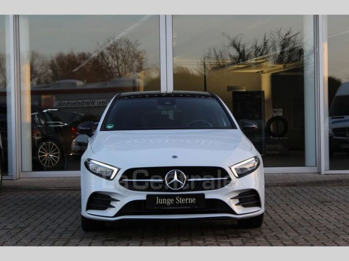 Mercedes Classe A 4 IV 250 E AMG LINE 8G-DCT blanc metal - 3