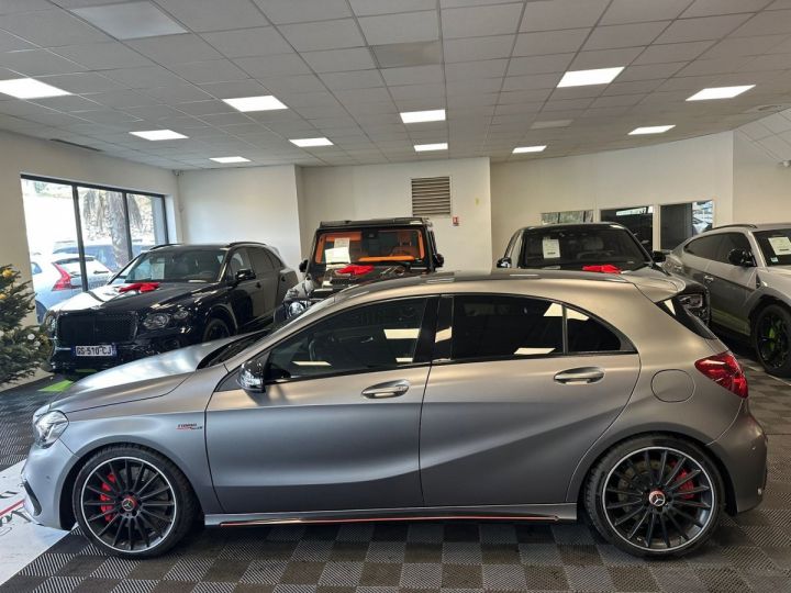 Mercedes Classe A 45 AMG 4Matic DCT Gris - 17