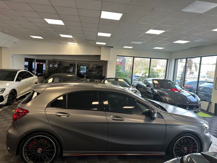 Mercedes Classe A 45 AMG 4Matic DCT Gris - 20