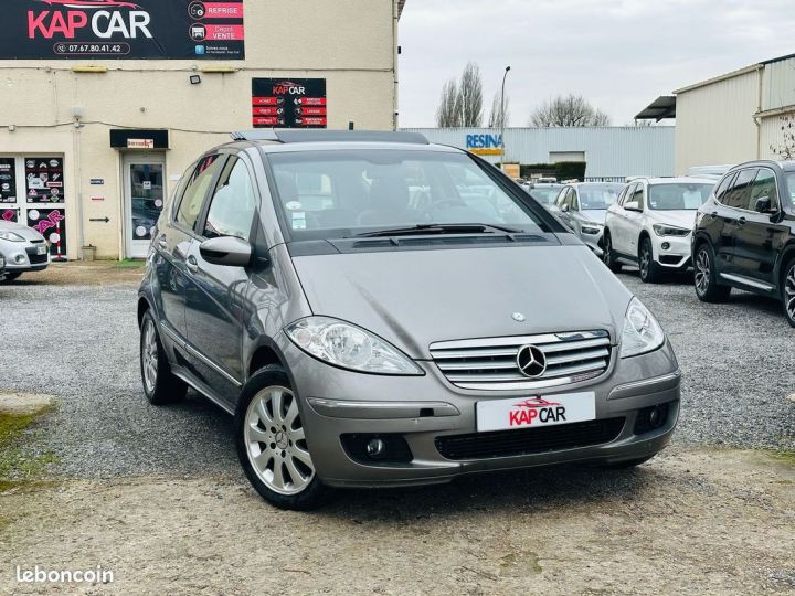 Mercedes Classe A A-Klasse 200 CDI Elegance • Garantie 6 mois Gris - 1