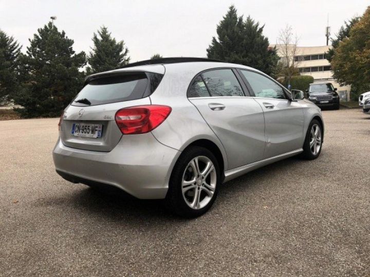 Mercedes Classe A III 180 CDI BUSINESS      Diesel GRIS CLAIR - 21