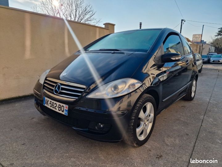 Mercedes Classe A Mercedes 180 cdi boite automatique Noir - 1