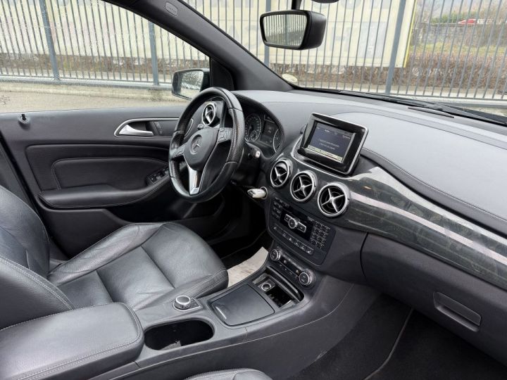 Mercedes Classe B 180 CDI FASCINATION 7G-DCT Noir - 4