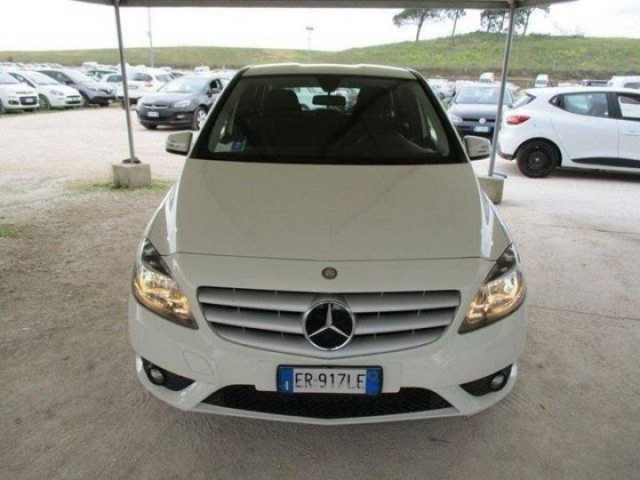 Mercedes Classe B 180 EXECUTIVE 122CV BVM6     Essence BLANC - 2