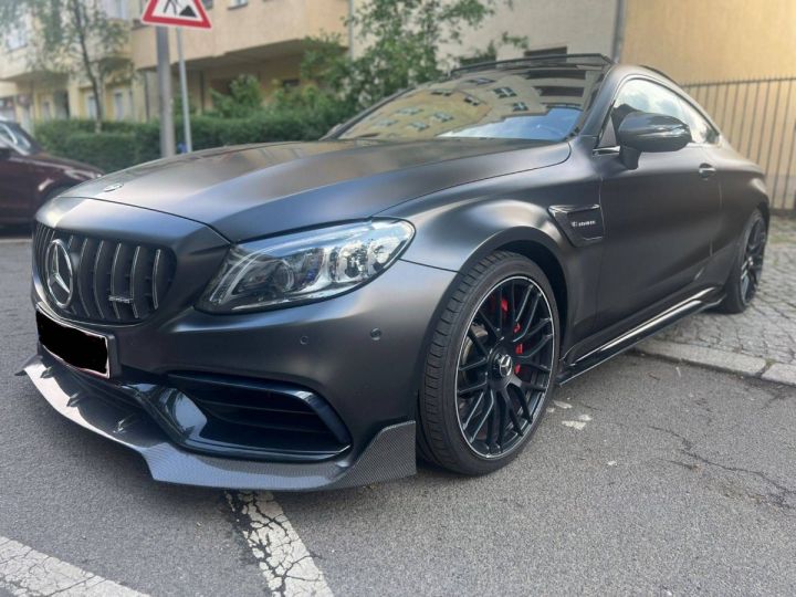 Mercedes Classe C 63 S Coupé AMG Brabus Carbon Bodykit & Sound Noir Mat - 1