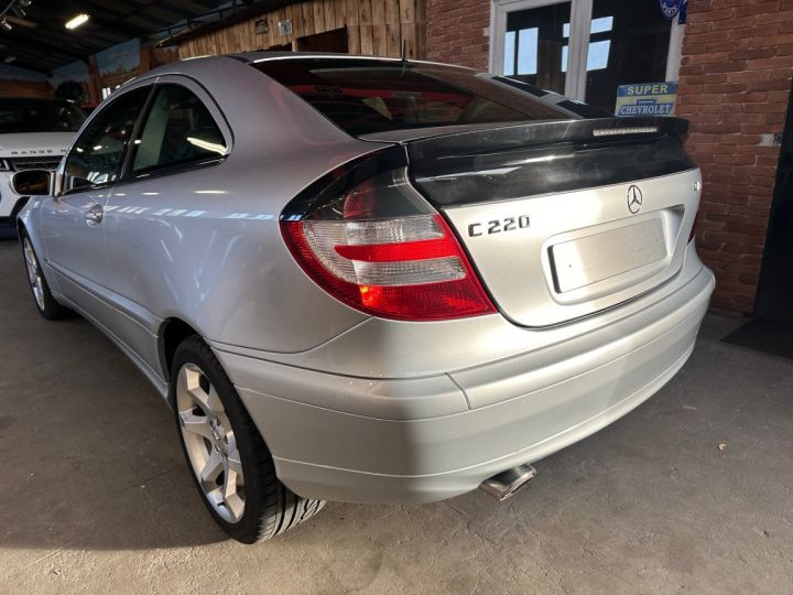 Mercedes Classe C Coupe Sport Coupé 220 CDI  Gris Clair - 7