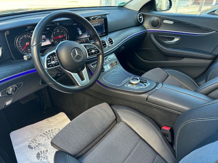 Mercedes Classe E 220 D T AVANTGARDE 9G-TRONIC/04/2019 noir métal - 15