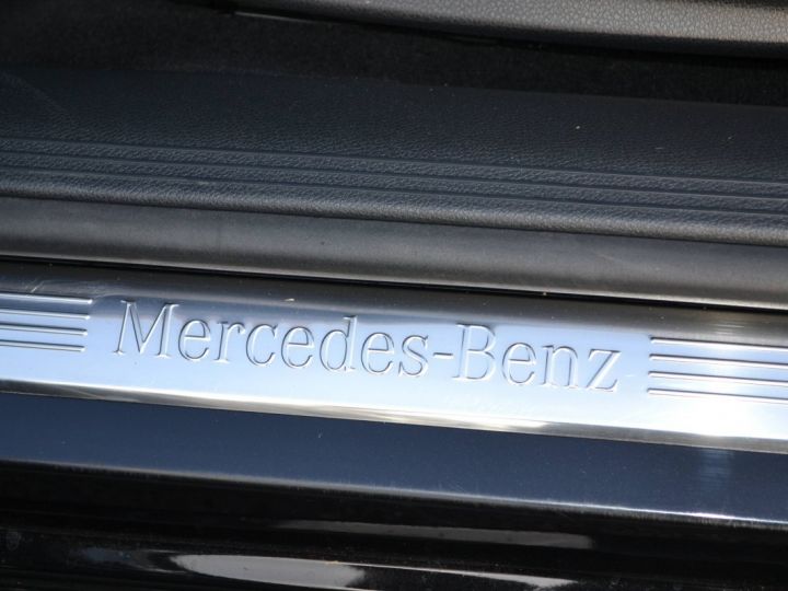 Mercedes Classe E 220d Fascination 9G-Tronic NOIR - 43