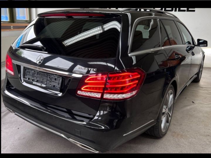 Mercedes Classe E 350 CDI 258  7G AVANTGARD 05/2016/ Toit panoramique* noir métal - 9