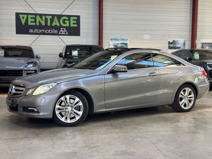 Mercedes Classe E 350 Coupé CDI BlueEfficiency Executive A Gris - 1