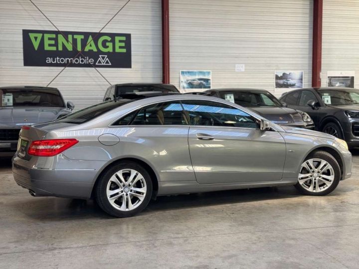 Mercedes Classe E 350 Coupé CDI BlueEfficiency Executive A Gris - 19