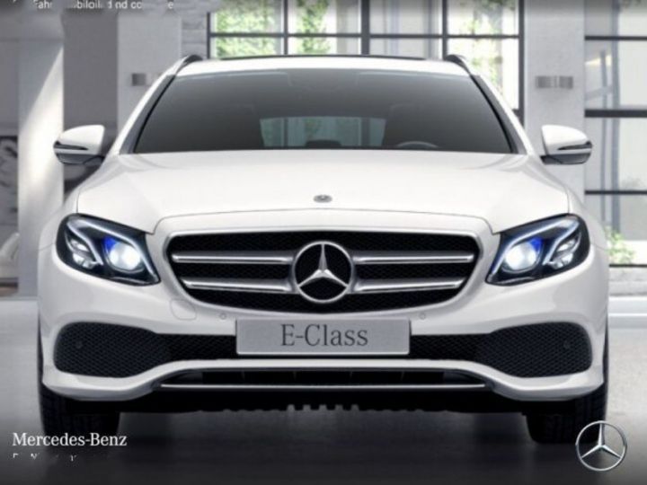 Mercedes Classe E 350 d 258ch 4Matic 9G-Tronic /11/2017 Blanc métal  - 6