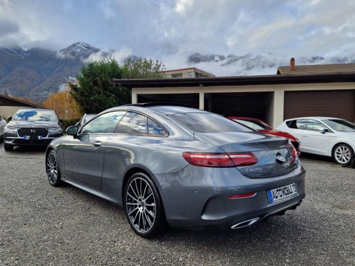 Mercedes Classe E Mercedes 400D 4MATIC 330 COUPE AMG LINE 9G-TRONIC Gris - 2