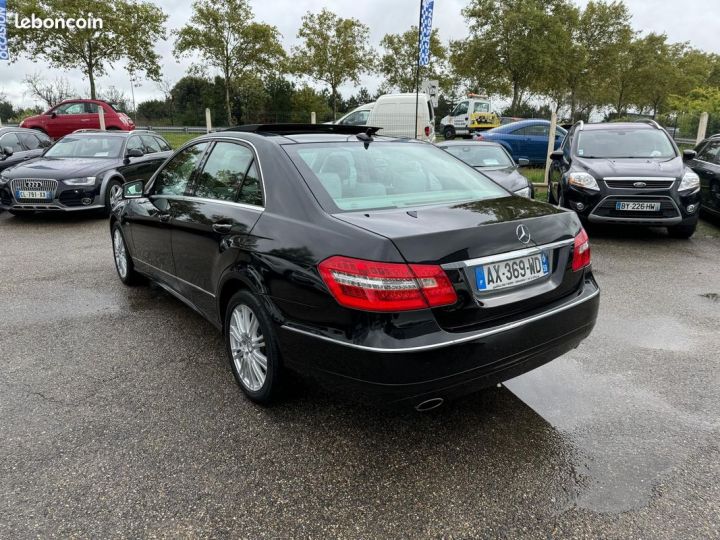 Mercedes Classe E MERCEDES BENZ 350 CDI 231 CH ELEGANCE BlueEFFICIECY TOIT PANO CUIR GPS- SIEGES ELELCTRIQUE Noir - 4