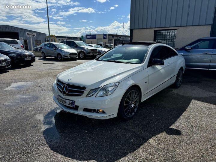 Mercedes Classe E Mercedes benz coupe 250 cdi 204 ch blueefficiency ba toit pano- ouvrant Blanc - 2