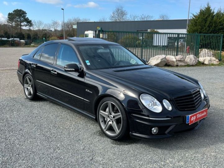 Mercedes Classe E MERCEDES-BENZ E 63 AMG 6.2L V8 514CH NOIR - 4