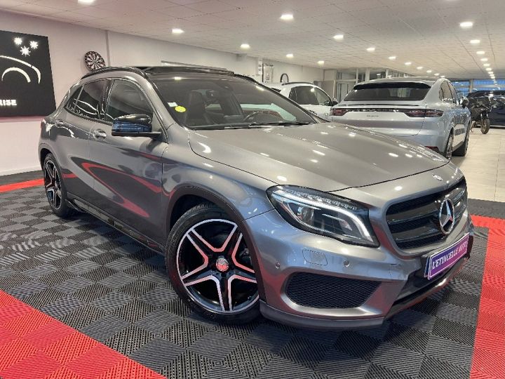 Mercedes Classe GLA 180 d Fascination 7-G DCT A Grise - 4