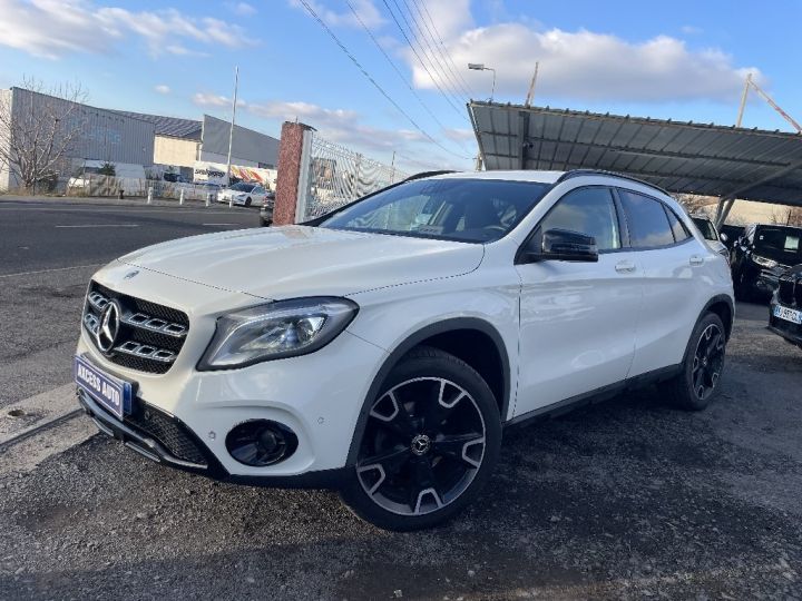 Mercedes Classe GLA 200 d 7-G DCT Sport edition Blanc - 1