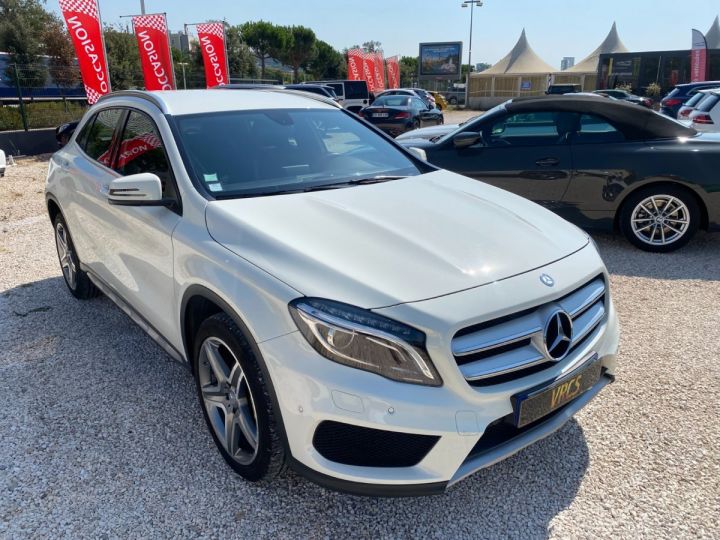 Mercedes Classe GLA 200 Fascination 7-G DCT A Blanc - 3