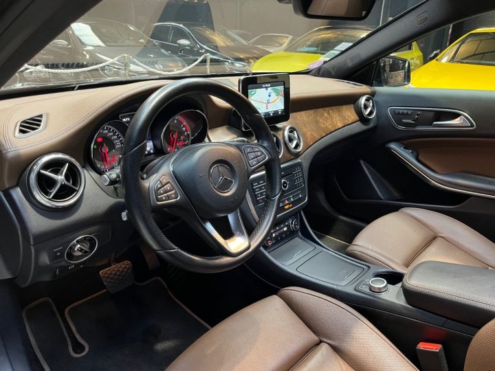 Mercedes Classe GLA 200 Fascination 7-G DCT A Noir - 12