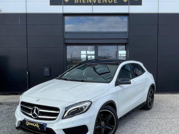 Mercedes Classe GLA 220 CDI FASCINATION 4MATIC 7G-DCT Blanc - 1