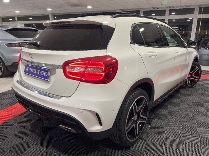 Mercedes Classe GLA 220 d 4-Matic Fascination 7-G DCT A Blanc - 2